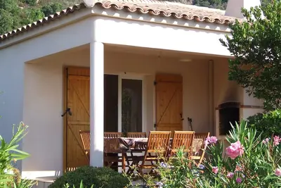 Image de Mini villa 6 pesonnes jumelée dans petite résidence calme
