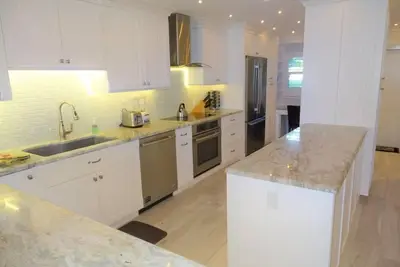 Image de Gulf and Bay Club- B107 Awesome unit and walk right out to the pool