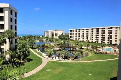Image de Gulf and Bay Club- C401 End unit!
