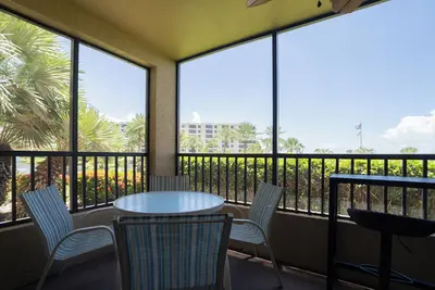 Image de Gulf and Bay Club- E109 Awesome Gulf front walk out!