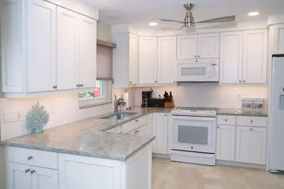 Image de Jamaica Royale 007 Awesome updates & close to the beach!