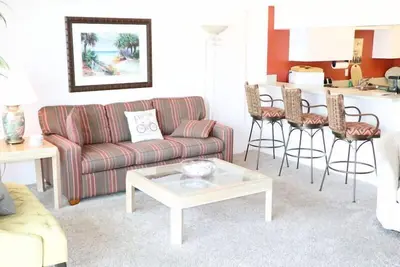 Image de Experience Jamaica Royale T63: Top Floor Condo with Gorgeous Beach Views!