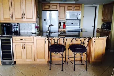 Image de Escape to Midnight Cove Ii 117f: Siesta Key Condo with Stunning Water Views!