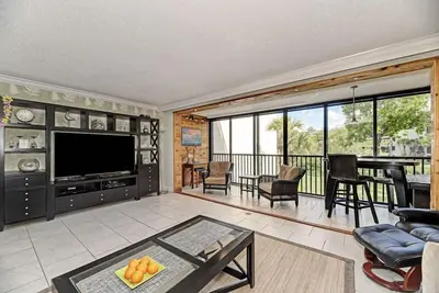 Image de Midnight Cove Ii 322f - Serene Bayside Condo!