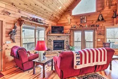 Image de Wheelchair-Accessible Murphy Cabin w/ Fire Pit!