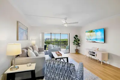 Image de Midnight Cove Ii 941c - Bayside Modern Siesta Key Beach Condo