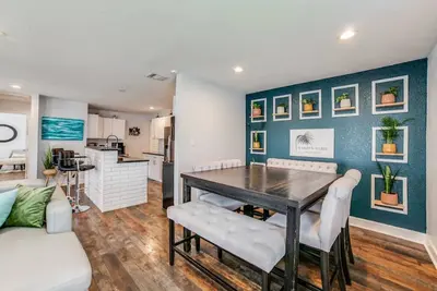 Image de Amazing Layout! Alamodome & 5min to Riverwalk & family friendly