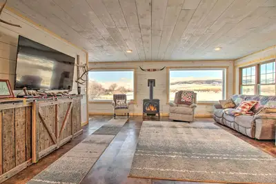 Image de Rural White Sulphur Springs Getaway w/ Deck!