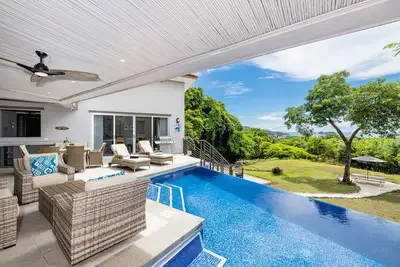 Image de New Listing! Stunning Family Retreat in Hermosa Beach Your Perfect Vacation Home