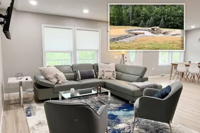 Image de Private Hot Tub & Pond - Game Room - Luxury Home