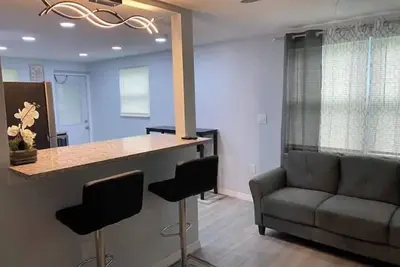 Image de Modern 2\/1 Sleeps 6 Quiet Dead End St 1\/2 Acre Wow