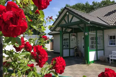 Image de Appartement 'Ullo's Schwalbennest' avec terrasse privée, jardin partagé et Wi-Fi.