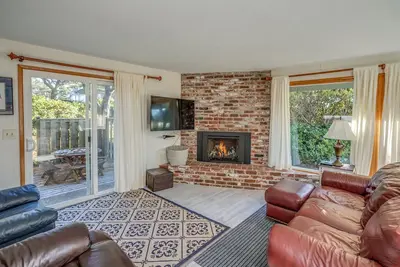 Image de T445-3 Bedroom-1st Floor-No Cleaning Fees. Pet Unit