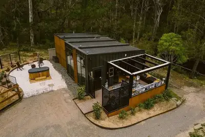 Image de 5 star couples hideaway in the country, enjoy privacy and space - w hot tub