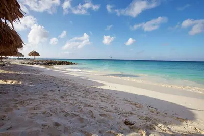 Image de Enjoy A Hassle-Free Stay! Kitchen, Pool, Free Parking Onsite