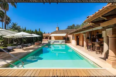 Villa 'Es Revellar' avec piscine, 2 terrasses privées et Wi-Fi