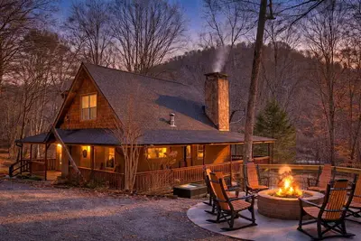 Image de Grassy Branch Getaway - Your Gateway to the Great Smoky Mountain National Park