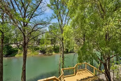 Image de Jump Right In: Luxurious River Cliff Retreat on the Guadalupe Horseshoe!