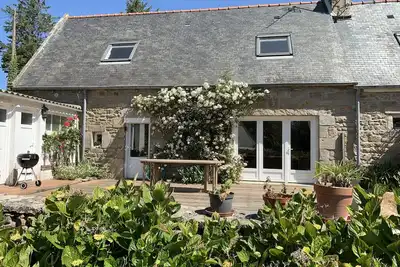 Image de . Maison de pêcheur rénovée 100m De La Plage, Tout Confort, Calme