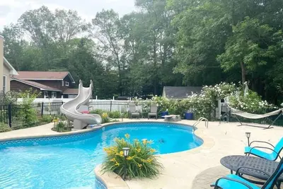 Image de 🔥 Gorgeous Home with Hot Tub, Gym and Pool ⛲
