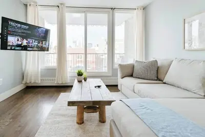 Image de King Bed|Elegant Condo |Walk to Saddledome|Ug Park