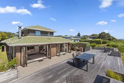 Image de Island View Beach House - Paraparaumu Beach Home