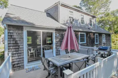 Image de Close to Bayside Beaches w/ Pool Table, Fire Pit