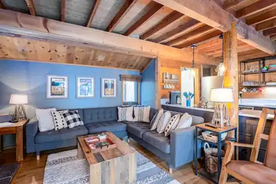 Ranc27 - Charming Cabin, Bikes, Community Pool