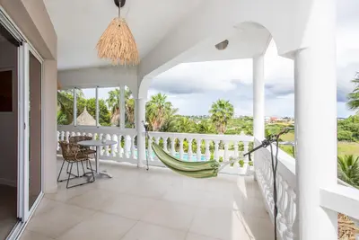 Image de Apartment in Jan Thiel with spacious balcony overlooking the garden