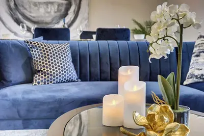 Image de The Penthouse - A Touch of Style!