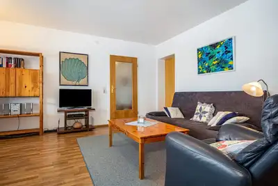 Image de Appartement de vacances \"Adlerhorst\" avec vue sur les montagnes, terrasse privée et Wi-Fi.
