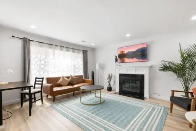 Image de Bright & Peace 3br, Rwc Fresh Remodeled & Spotless