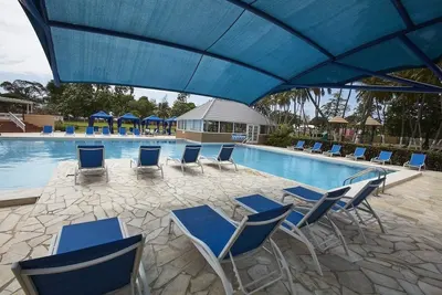Image de Stay on the Beach in Barbados! 2 Rooms w/ Kitchen, Balcony & Private Beach