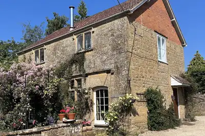 Image de Ham Cottage, pet friendly, with open fire in South Petherton