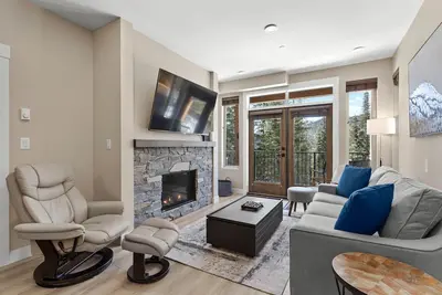 Image de Welcome to The Sunset Chalet