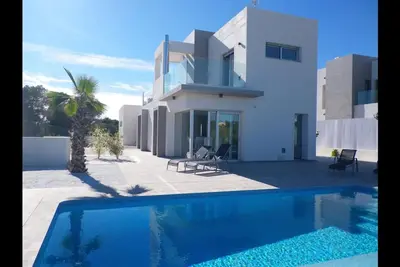 Image de Villa Luxe Vue Mer Proche Des Plages Et Des Golfs