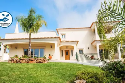 Image de Villa w/ heatable pool & Bbq in Albufeira