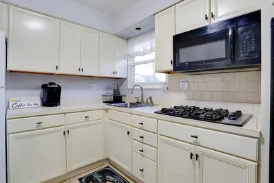 Image de Ideally Located Jersey City Home, 8 Mi to Nyc