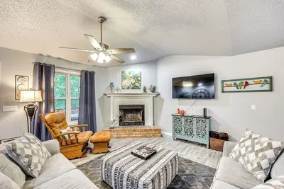 Image de 'The Wildwood House' in Hot Springs Village!