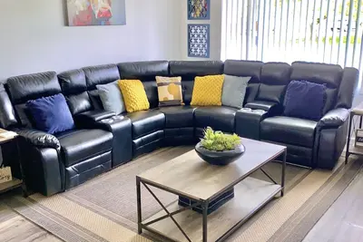 Image de Cheerfully cozy 3br residential home