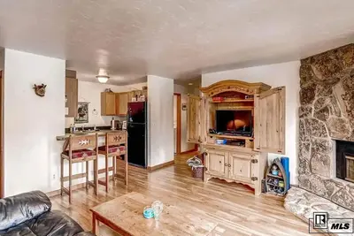 Image de Condo in the heart of Steamboat w/ private grill & shared hot tubs