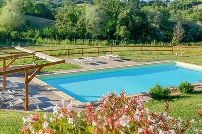 Image de Superbe maison Ă CittĂ di Castello