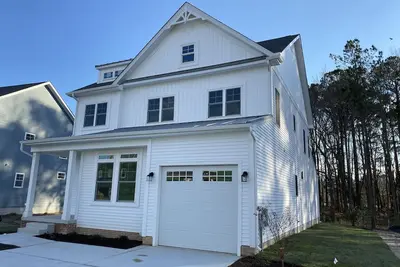 Image de New! Spacious 5br4ba - walk to dining, shops, minigolf. Bethany parking pass.