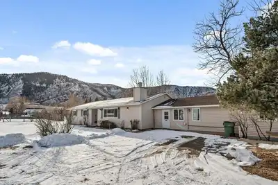 Image de Spacious\/Secluded 2 Acres Remodeled Walk To Willit