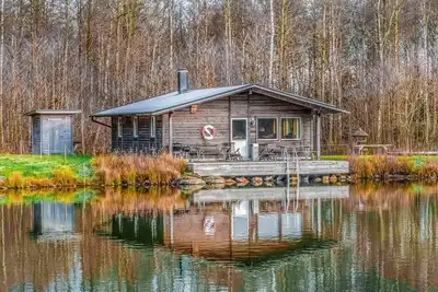 Image de Maison de 3 chambres au bord du lac à.