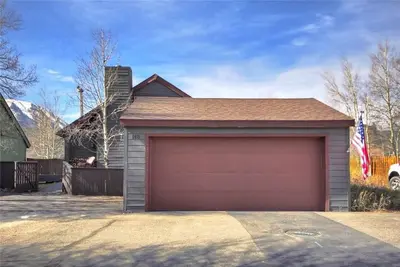 Image de Cozy home w/ hiking and skiing out the door!