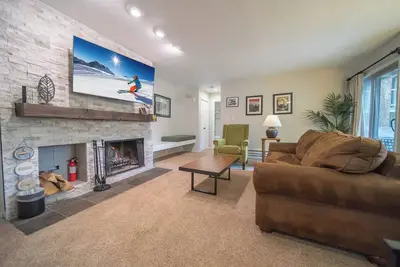 Image de Peaceful w/Wood Burning Fireplace, Patio