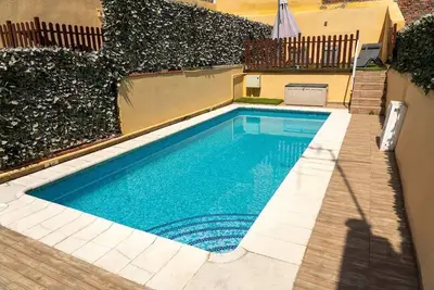 Image de House in the center for 12 with pool 400m from the beach