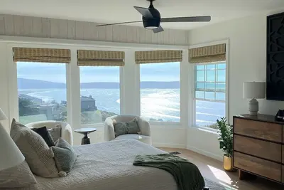 Image de Newly remodeled home with amazing ocean views - 3 min from beach!