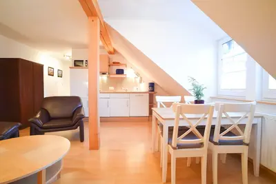 Image de Old farmhouse - attic room on the left